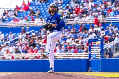 MLB》藍鳥66億新王牌初登板！三振經典賽美國隊340轟、363轟重砲