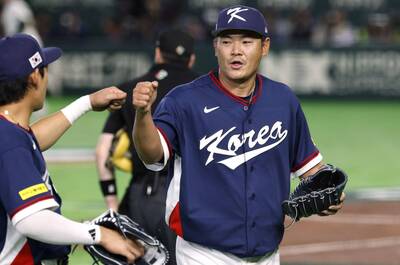 經典賽》曾差點引退、遭釋出 南韓41歲老將盧景銀助小老弟前進複賽