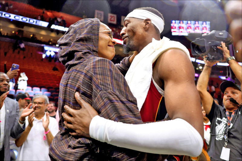 NBA》艾德巴約單場飆83分 史上第2高