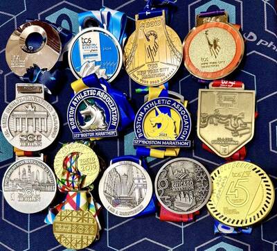 路跑》狂！台灣首位雙七星跑者 68歲邱天化成就解鎖之路還沒停