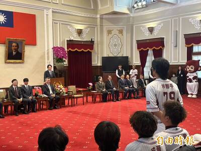 中職》獅迷總統賴清德 幽默致敬林智平：「我不太爽」你知道嗎？