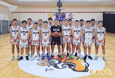 籃球》日籍少年八木涼太來台逐夢 跨越語言與文化隔閡盼挑戰HBL 籃球》日籍少年八木涼太來台逐夢 跨越語言與文化隔閡盼挑戰HBL