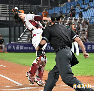 中職》樂天離譜2E苦吞3連敗 獅隊重返儲金生活 中職》樂天離譜2E苦吞3連敗 獅隊重返儲金生活