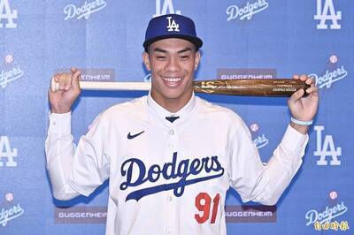 MiLB》歡迎回歸！道奇19歲台灣新星柯敬賢傷癒復出 球隊秀練習帥照