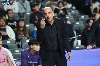 TPBL》「每次都漏吹、漏判」 攻城獅主帥威森無奈：要怎麼贏？