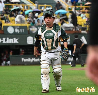 中職》「他可以用,而且很好用」 葉總讚賞由龍轉鷹的劉時豪 中職》「他可以用,而且很好用」 葉總讚賞由龍轉鷹的劉時豪