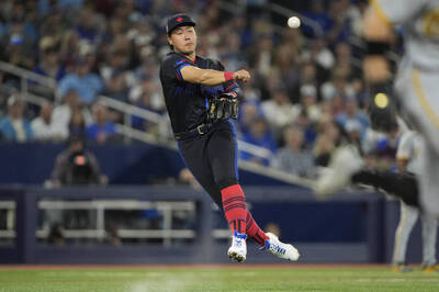 MLB》藍鳥日本好手岡本和真單場狂吞4K 近7戰打擊率僅0.071