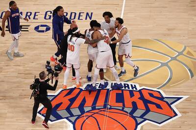 NBA冠軍賽》不思議！尼克準絕殺馬刺 締造29分最狂逆轉秀率先聽牌