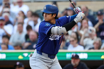 MLB》300轟M3！大谷翔平首局首打席炸裂