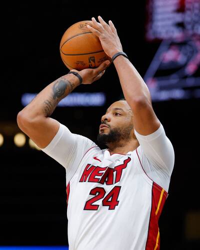 NBA》上季首度入選明星賽！神射手鮑威爾2年14.3億加盟公牛