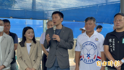 匹克球紅翻天！運動部長李洋到土庫打球 更強調「已編列相關推廣經費」
