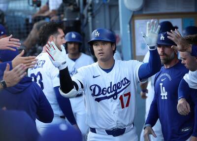 MLB》膝蓋傷勢無礙！大谷翔平砲轟響尾蛇明星左投 生涯301轟出爐