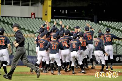 四國菁英賽》鏖戰11局分勝負！日本隊擊敗美國隊奪首屆冠軍