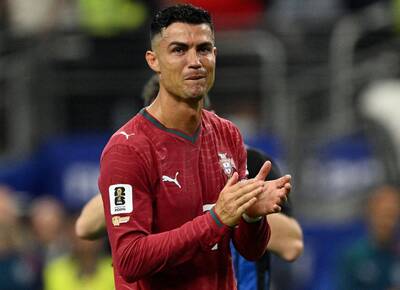 世足》西媒諷FIFA想送冠軍給梅西 C羅按讚引熱議