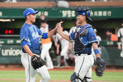 中職》「今天真的是投捕的勝利!」 光總大讚陳仕朋、林岱安 中職》「今天真的是投捕的勝利!」 光總大讚陳仕朋、林岱安
