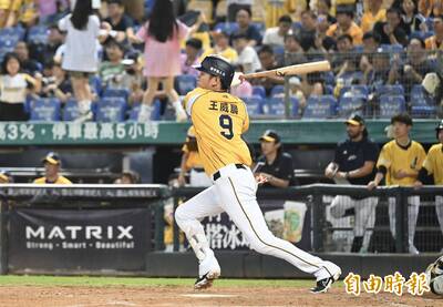 中職》王威晨問「為什麼我沒上場？」成扛4棒契機 平野惠一：這種企圖心絕對沒問題