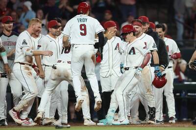 MLB》台美混血球星「卡仔」驚天再見轟 響尾蛇爭季後賽仍有希望