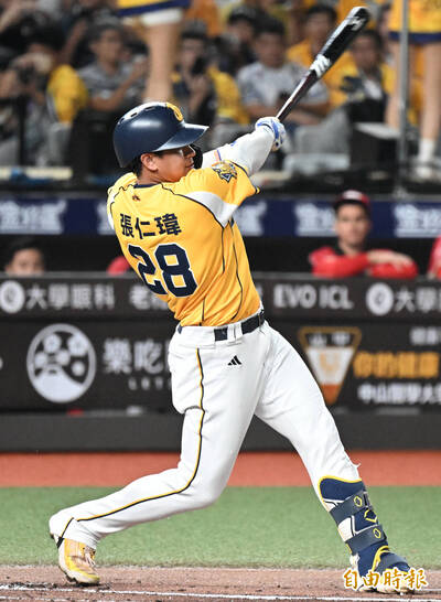 台灣大賽》龍象大戰G3僅敲7安 追平高懸36年最少紀錄