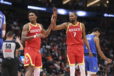 NBA》還在低估火箭表現？ 杜蘭特轟30分率隊輕取獨行俠
