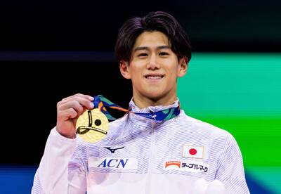 體操世錦賽》橋本大輝最後大逆轉中國強敵 全能4連霸史上第2人