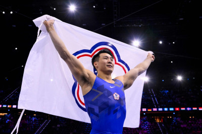 台灣體操史上第一人！唐嘉鴻勇奪世錦賽金牌