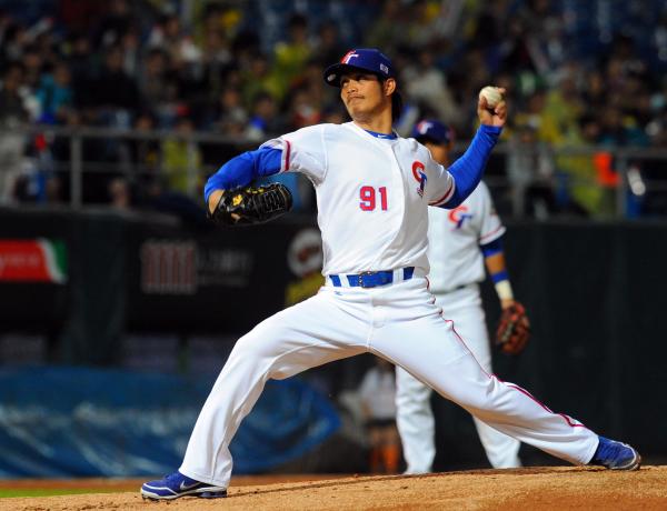 台灣隊王牌投手陽耀勳表現精彩,飆出5次三振。(記者王敏為攝) 台灣隊王牌投手陽耀勳表現精彩,飆出5次三振。(記者王敏為攝)