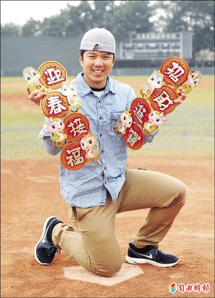 周思齊蛇年的新願望就是：「挑戰五冠王」，他也特別在過年期間向讀者拜年。（記者羅沛德攝）