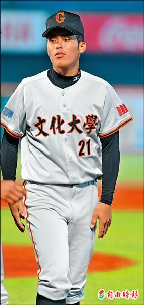 文代大學投手李典庭。(記者黃志源攝) 文代大學投手李典庭。(記者黃志源攝)