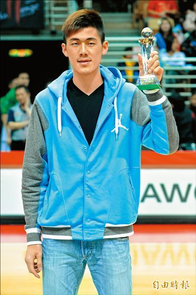 劉錚從乙組到明道大學,再入選國家隊,甚至在今年SBL拿下MVP,成長幅度讓人驚艷。(資料照,記者陳志曲攝) 劉錚從乙組到明道大學,再入選國家隊,甚至在今年SBL拿下MVP,成長幅度讓人驚艷。(資料照,記者陳志曲攝)