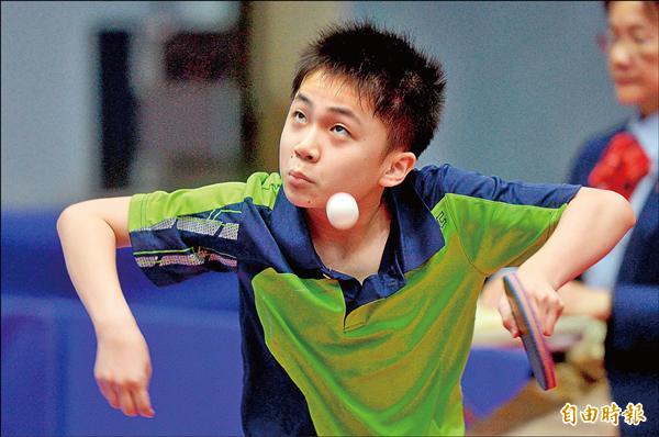 林昀儒在泰國青少年公開賽包辦男單、男雙冠軍，連同先前的男團冠軍，成為「三冠王」。（資料照，記者林正堃攝）