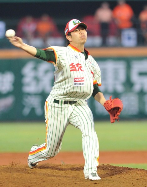 獅隊先發投手江承峰主投7局,失2分自責分,同樣是優質先發,不過因為隊友火力遭對方投手壓制,苦吞敗投。(記者黃志源攝) 獅隊先發投手江承峰主投7局,失2分自責分,同樣是優質先發,不過因為隊友火力遭對方投手壓制,苦吞敗投。(記者黃志源攝)