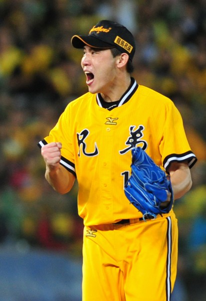兄弟先發投手林煜清主投6局,被擊出6支安打,失1分,拿下單場MVP。(記者廖耀東攝) 兄弟先發投手林煜清主投6局,被擊出6支安打,失1分,拿下單場MVP。(記者廖耀東攝)