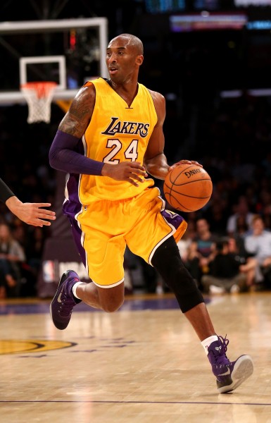 半場結束,Kobe Bryant就出手23次,手感發燙繳出全場最高28分。(資料照,AFP) 半場結束,Kobe Bryant就出手23次,手感發燙繳出全場最高28分。(資料照,AFP)