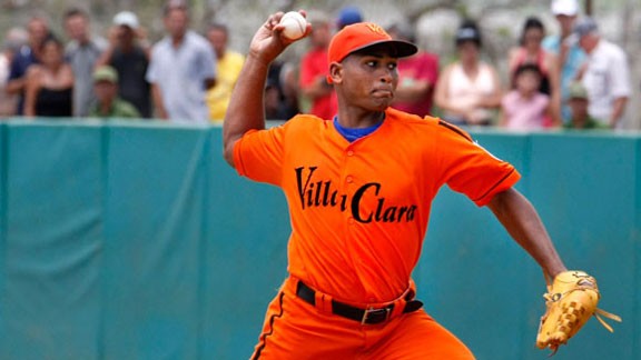 古巴先發投手阿瓦瑞茲(Freddy Asiel Alvarez)前5局只被擊出2支安打。(圖擷取自Cuban Play網站) 古巴先發投手阿瓦瑞茲(Freddy Asiel Alvarez)前5局只被擊出2支安打。(圖擷取自Cuban Play網站)