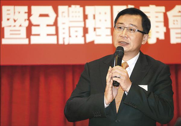 前桃園縣長吳志揚正式走馬上任,擔任中職新會長。(圖:聯盟提供) 前桃園縣長吳志揚正式走馬上任,擔任中職新會長。(圖:聯盟提供)