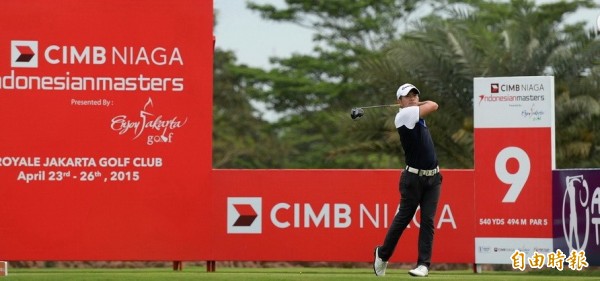 亞巡賽CIMB Niaga 印尼名人賽第2回合,詹世昌花75桿,以總計141桿暫居第2。(記者趙新天攝) 亞巡賽CIMB Niaga 印尼名人賽第2回合,詹世昌花75桿,以總計141桿暫居第2。(記者趙新天攝)