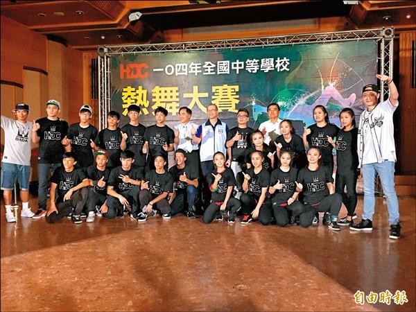 高中體育總會主辦的全國中等學校熱舞大賽,決賽將在8月29日於泰山體育館熱鬧battle。(記者林岳甫攝) 高中體育總會主辦的全國中等學校熱舞大賽,決賽將在8月29日於泰山體育館熱鬧battle。(記者林岳甫攝)