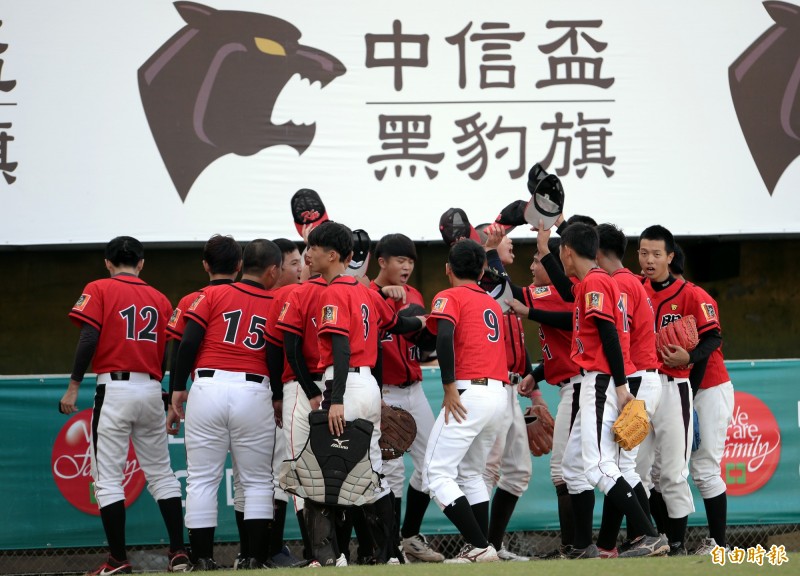 金門高職擊敗馬祖高中，贏得本屆黑豹旗首勝（記者林正堃攝）