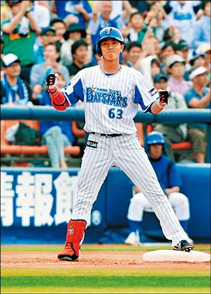 橫濱外野手関根大気曾在今年開幕戰代打時,敲出生涯首轟,為央聯第一人。(取自日刊體育網站) 橫濱外野手関根大気曾在今年開幕戰代打時,敲出生涯首轟,為央聯第一人。(取自日刊體育網站)
