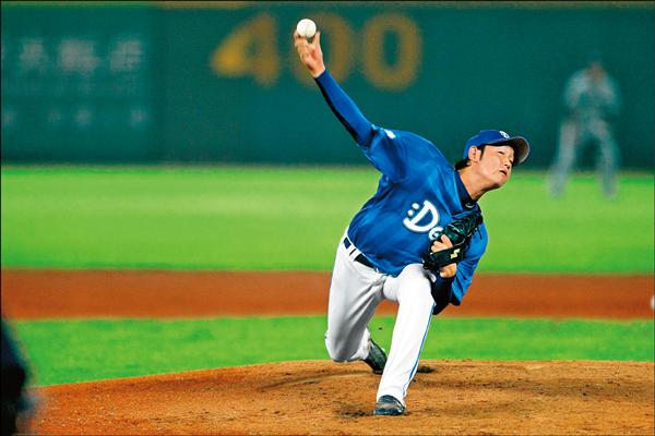 柿田裕太投5局飆5K,對韓職拿下勝投。(中職提供) 柿田裕太投5局飆5K,對韓職拿下勝投。(中職提供)