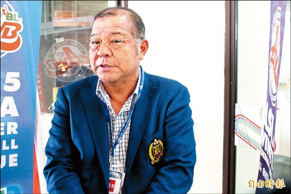 「老虎先生」掛布雅之賽前親自指導阪神愛將,達到不錯效果。(資料照,記者羅志朋攝) 「老虎先生」掛布雅之賽前親自指導阪神愛將,達到不錯效果。(資料照,記者羅志朋攝)