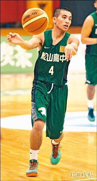 上屆MVP高國豪昨貢獻全隊最高的20分,外帶5籃板、4助攻、4抄截。(記者黃志源攝) 上屆MVP高國豪昨貢獻全隊最高的20分,外帶5籃板、4助攻、4抄截。(記者黃志源攝)