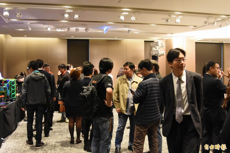 Computex媒體見面會吸引眾多媒體採訪。（記者林柏辰攝）