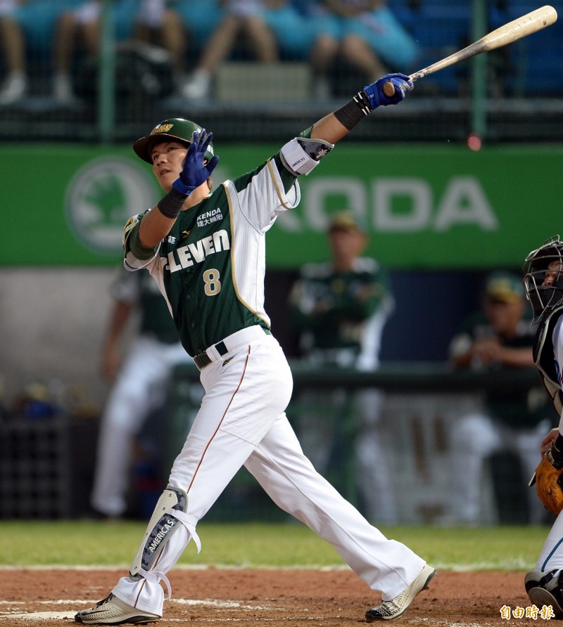 羅國龍敲安。（記者林正堃攝）