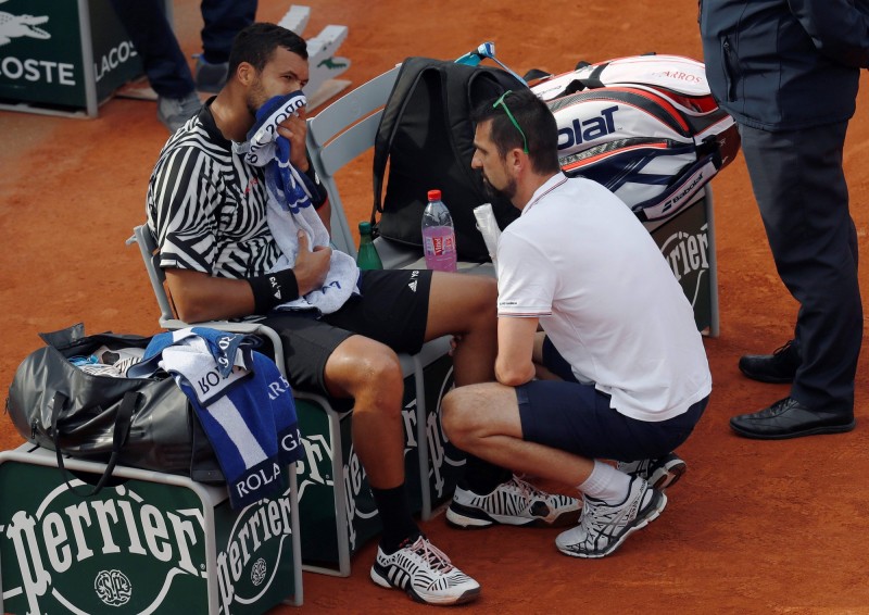 松加因腿傷棄賽。（法新社）