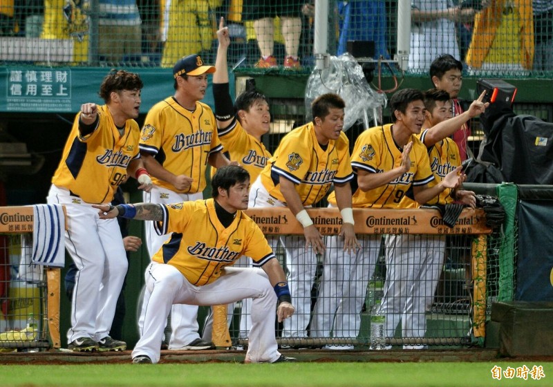 中信兄弟拿下上半季冠軍。（記者林正堃攝