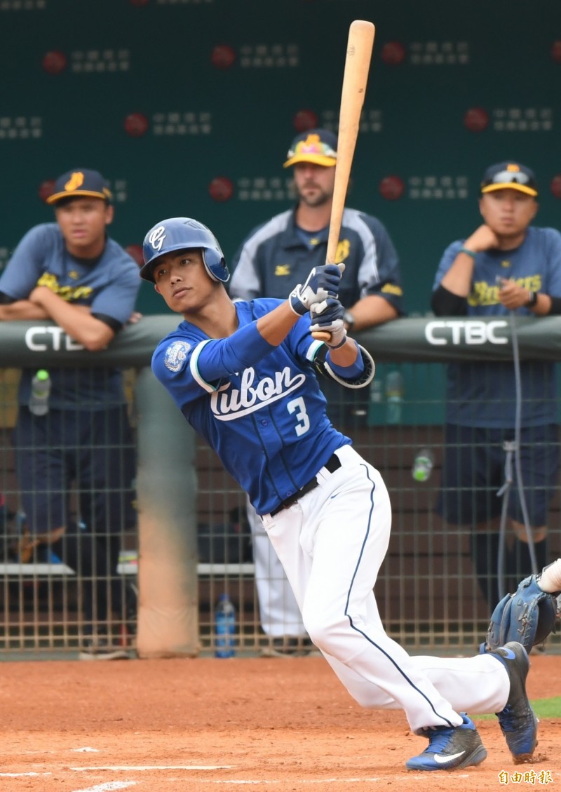 申皓瑋昨轟出全壘打。 （記者黃志源攝）