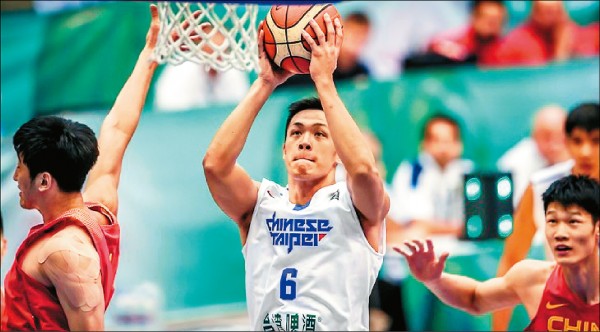 周儀翔接受FIBA官網採訪,圖為他去年在亞洲挑戰盃出戰中國。
(取自FIBA官網) 周儀翔接受FIBA官網採訪,圖為他去年在亞洲挑戰盃出戰中國。
(取自FIBA官網)
