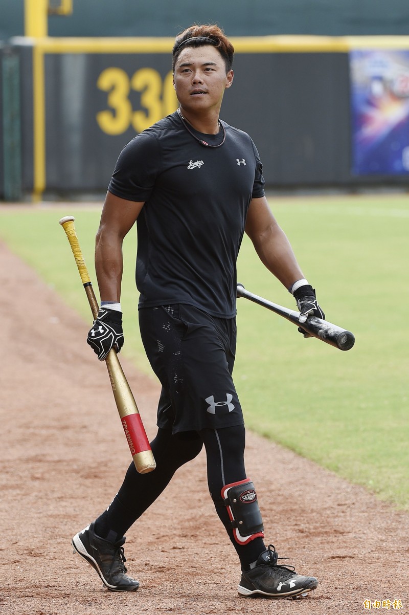 Lamigo桃猿藍寅倫重返一軍。（記者陳志曲攝）
