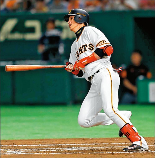 陽岱鋼昨打第6棒，單場敲出兩安。（取自巨人推特）